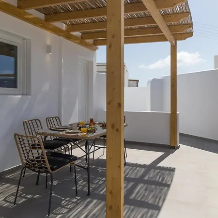 Clara Terra * Mytakas